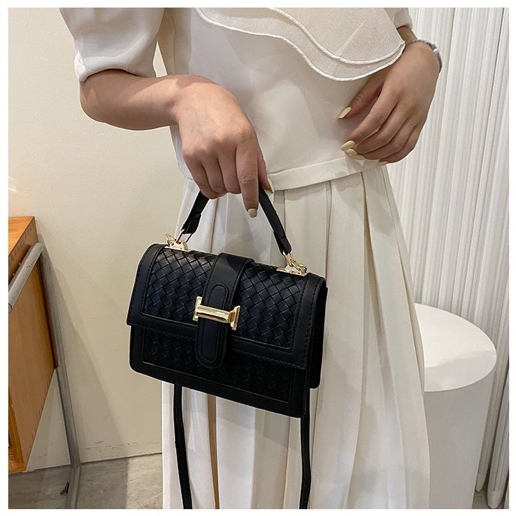 SISTER túi xách cao quý của thời trang nữ mới nhất năm 2023 new  L91T404