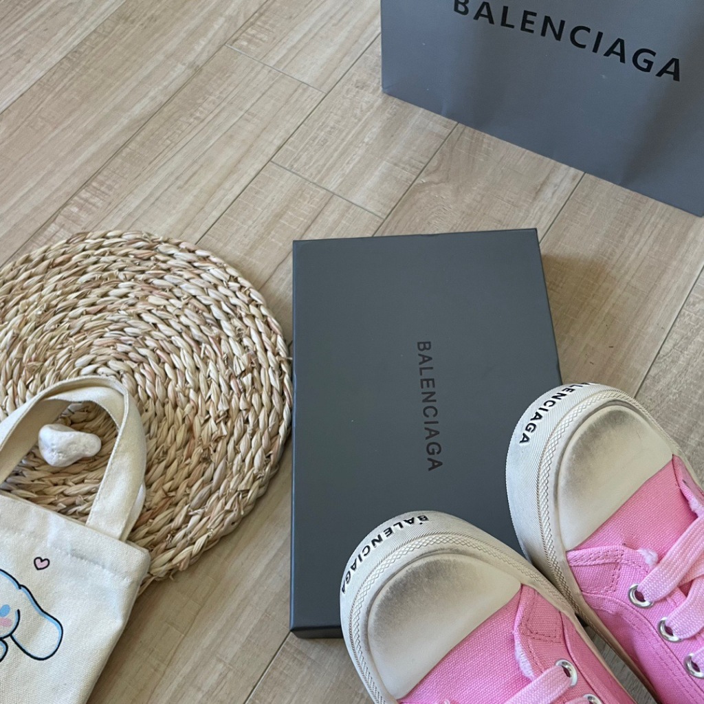 Giày Thể Thao Nam Nữ PARIS Màu Đen