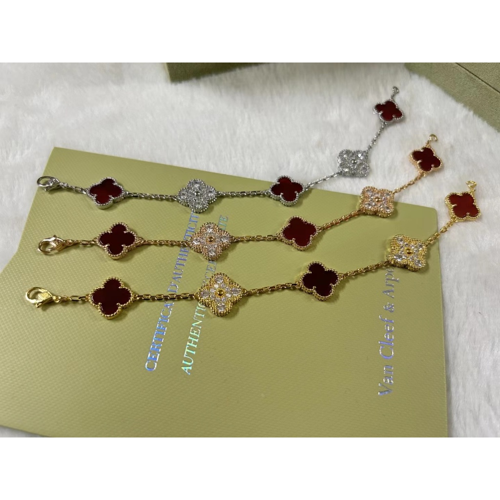 Vòng Tay vca van cleef & arpels Năm Cánh Hoa Màu Hồng