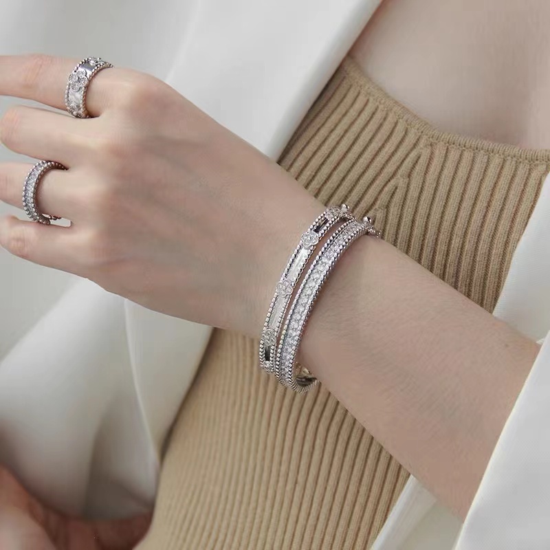 Van cleef & arpels perlee Vòng Tay Kim Cương Vàng Trắng Vàng Hồng