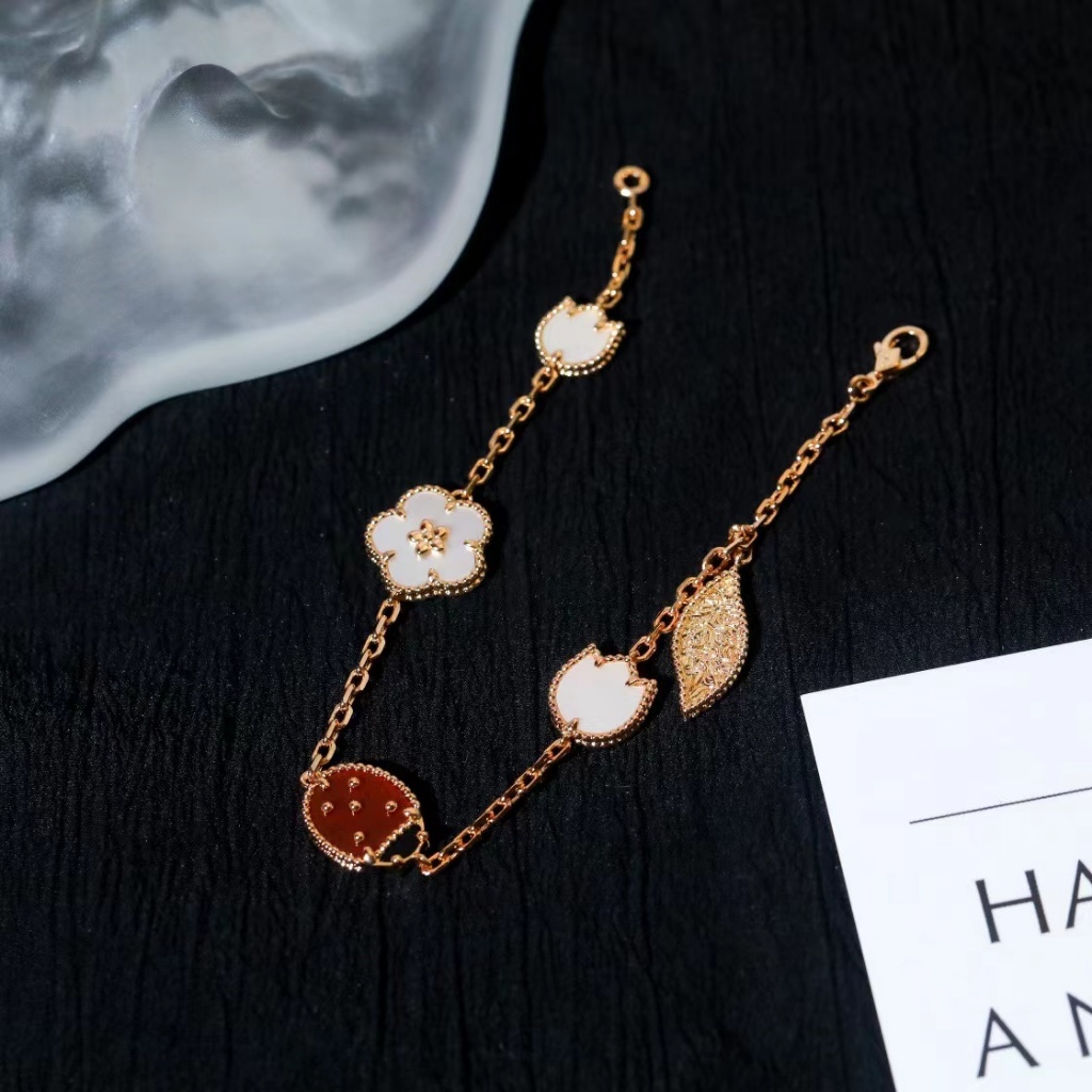 Van cleef & arpels Vòng Tay Hoa Vàng Hồng 18k May Mắn