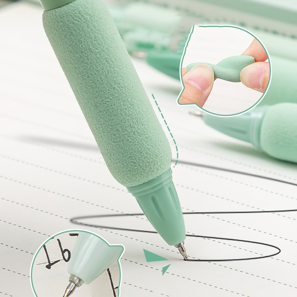 4 Chiếc Bút Bi Nước Ngòi 0.5mm Mực Đen Hình Gấu Trúc Dễ Thương c7508