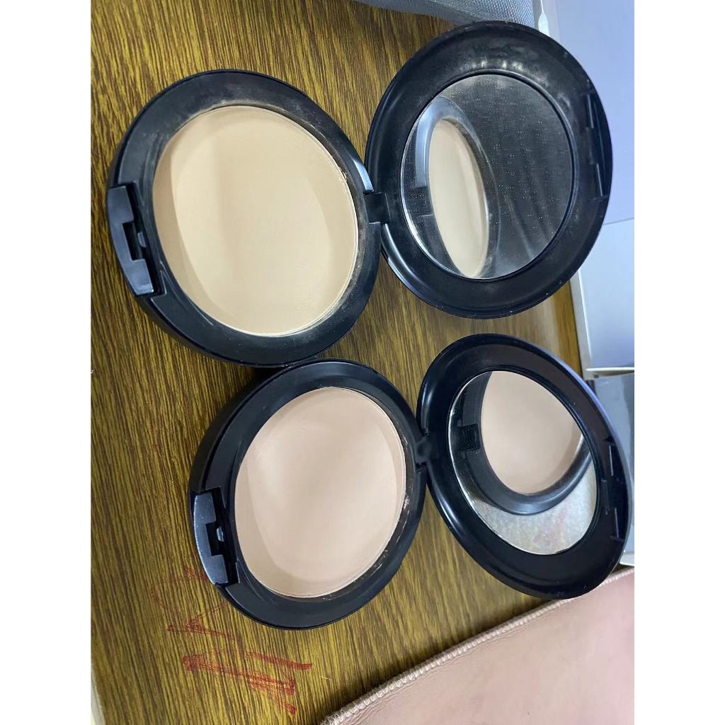MAC STUDIO FIX Custom Soft Mist Powder Powder Wet and Dry Powder Concealer Oil Control 15g Phấn Che Khuyết Điểm 15g Giúp Kiềm Dầu Cao Cấp