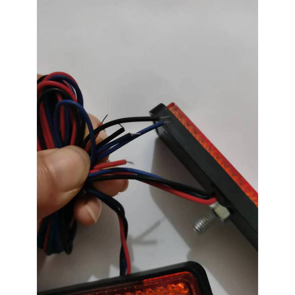 Đèn led Xi Nhan Hình Chữ Nhật Cảnh Báo An Toàn Cho Xe Hơi / Xe Tải