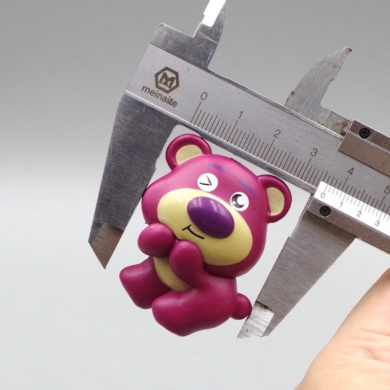 DISNEY 1 Mô Hình Nhân Vật lotso Dâu Tây / Gấu Bằng pvc Dễ Thương Dùng Trang Trí Bánh Kem