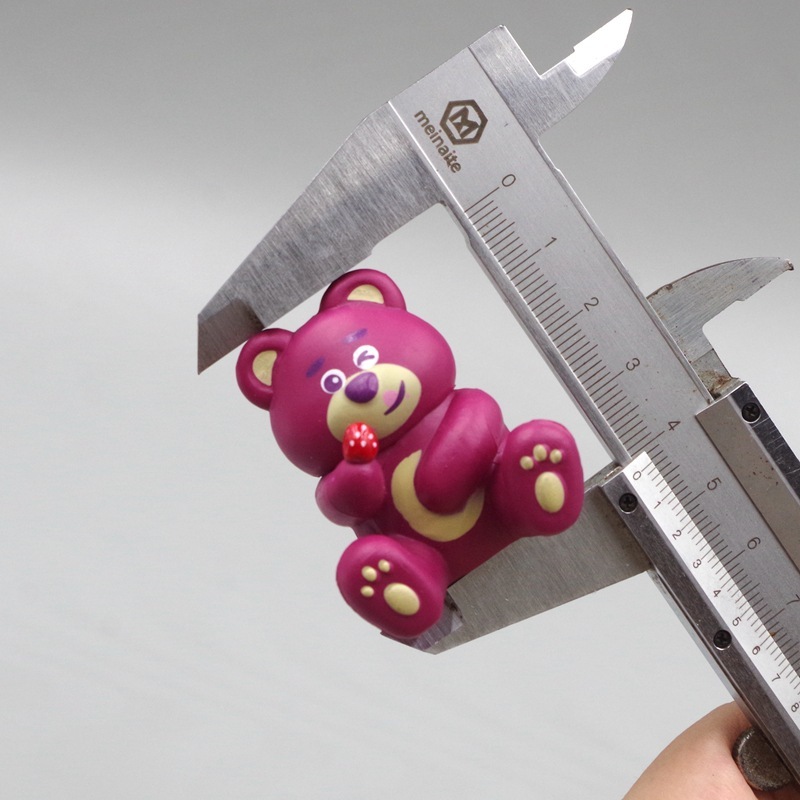 DISNEY 1 Mô Hình Nhân Vật lotso Dâu Tây / Gấu Bằng pvc Dễ Thương Dùng Trang Trí Bánh Kem