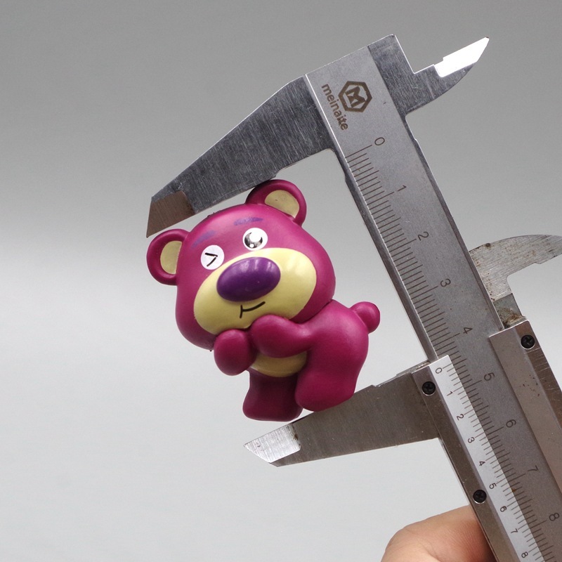 DISNEY 1 Mô Hình Nhân Vật lotso Dâu Tây / Gấu Bằng pvc Dễ Thương Dùng Trang Trí Bánh Kem