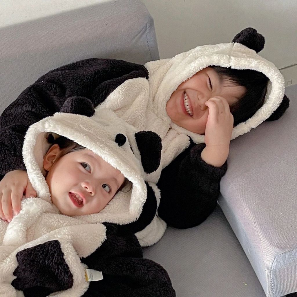 Bộ Đồ Liền Hình Gấu Trúc Xinh Xắn Cho Bé