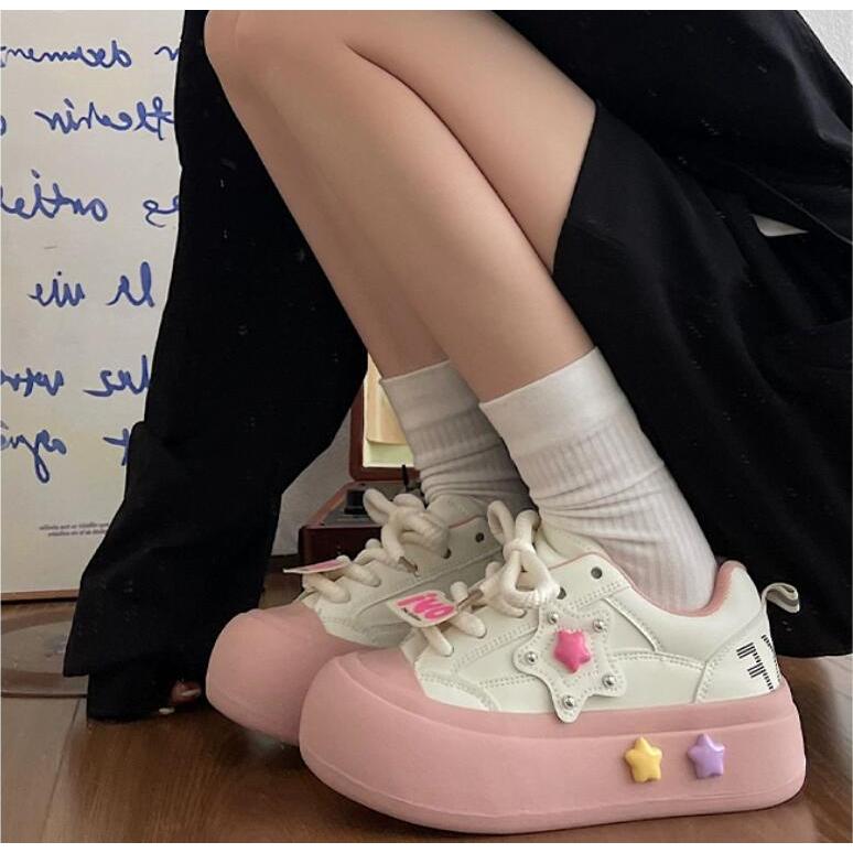 Thick-soled big toe shoes women 2023 phong cách mới retro sneakers