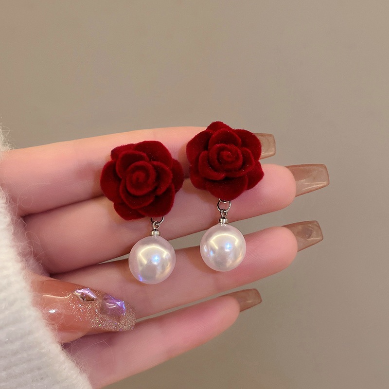 Thời Trang Bông Tai Đính Ngọc Trai Và Nơ Xinh Xắn Cho Nữ