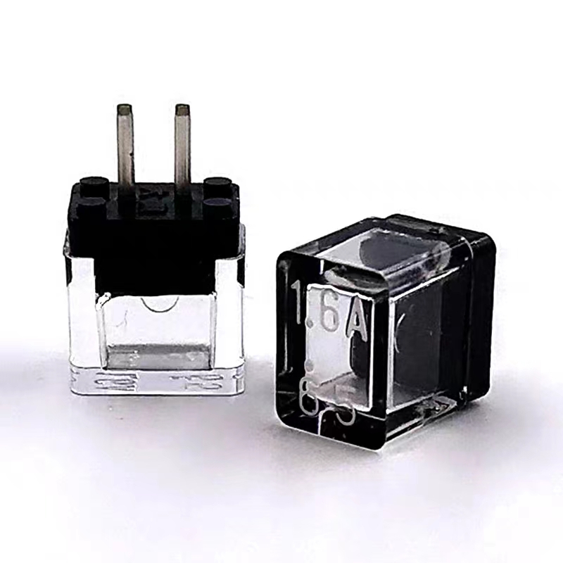 Cầu Chì a03b-0815-k002 dm10 1a