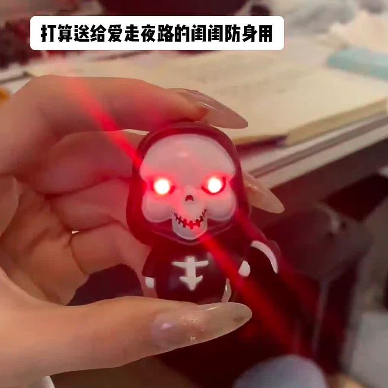 Móc Khóa Phát Quang Hình Ma Quỷ Độc Đáo