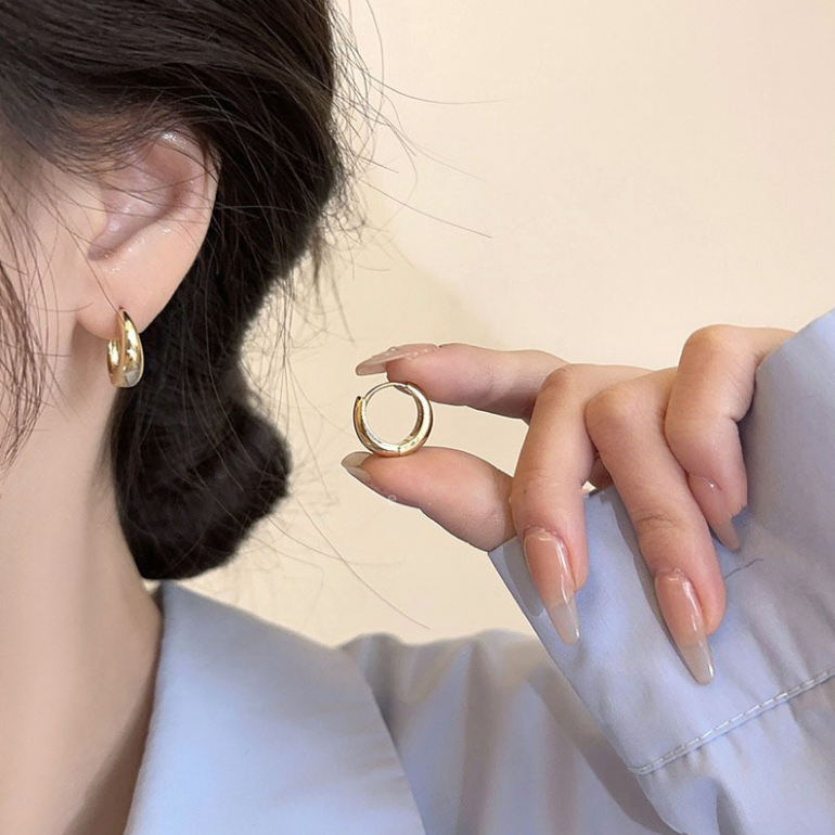 Bông Tai Dạng Nhẫn Màu Trơn Đơn Giản Chất Lượng Cao