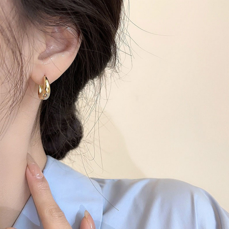 Bông Tai Dạng Nhẫn Màu Trơn Đơn Giản Chất Lượng Cao