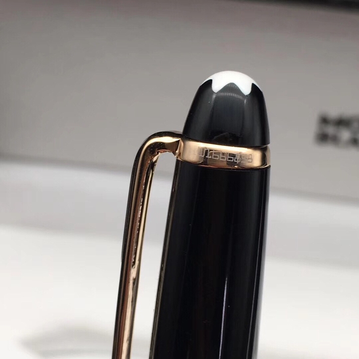 Mb Bút Máy taipan 163 resin Đen Vàng