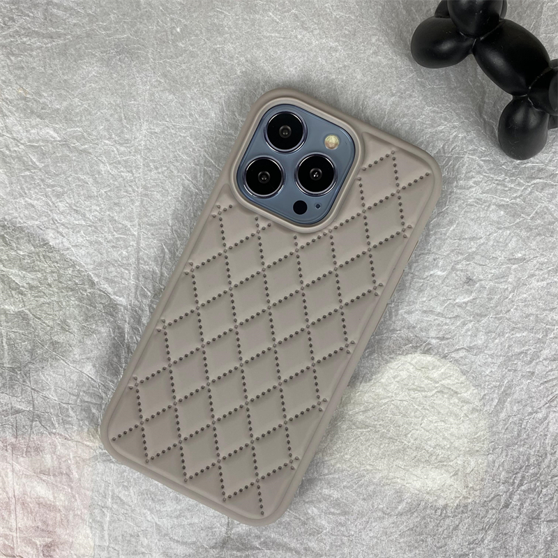 Diamond shaped liquid silicone phone case suitable for iPhone X XS XR XSMAX 11 14 15 12 13 PROMAX 15PLUS shockproof full case protection