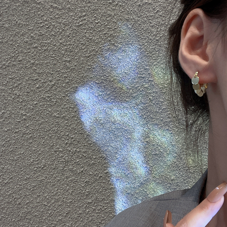 Bông Tai Dáng Dài Mặt Hình Trái Tim Phối Tua Rua Đơn Giản Thời Trang