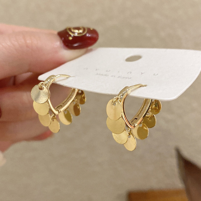 Bông Tai Dáng Dài Mặt Hình Trái Tim Phối Tua Rua Đơn Giản Thời Trang