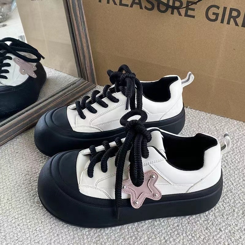 Thick-soled big toe shoes women 2023 phong cách mới retro sneakers