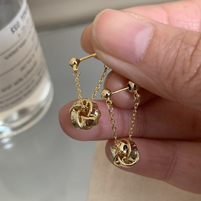 Bông Tai Kim Loại Thắt Nút Phong Cách retro Thời Trang Đơn Giản Dễ Phối Đồ Dành Cho Phụ Nữ Trung Niên