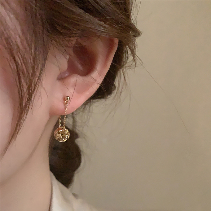 Bông Tai Kim Loại Thắt Nút Phong Cách retro Thời Trang Đơn Giản Dễ Phối Đồ Dành Cho Phụ Nữ Trung Niên