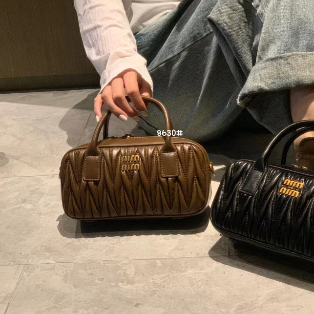 Túi Đeo Chéo Vai Bằng Da Thật Họa Tiết Thêu Phong Cách retro Cho Nữ777777-8630