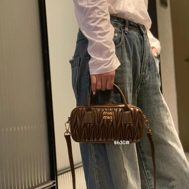 Túi Đeo Chéo Vai Bằng Da Thật Họa Tiết Thêu Phong Cách retro Cho Nữ777777-8630