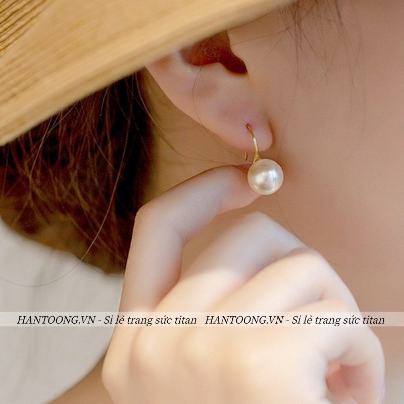 Bông tai titan không gỉ mạ vàng 18k thiết kế ngọc trai nhân tạo phong cách thời trang thanh lịch dành cho nữ