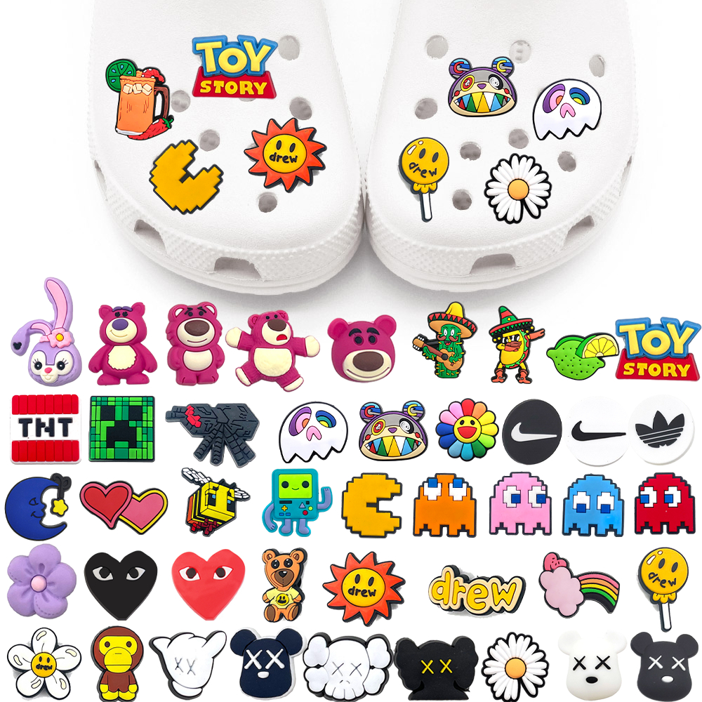 1 Sản Phẩm Bán Chạy Giày crocs Hoạt Hình Quyến Rũ Trang Trí Guốc Sân Vườn Quà Tặng Trẻ Em jibbitzt diy