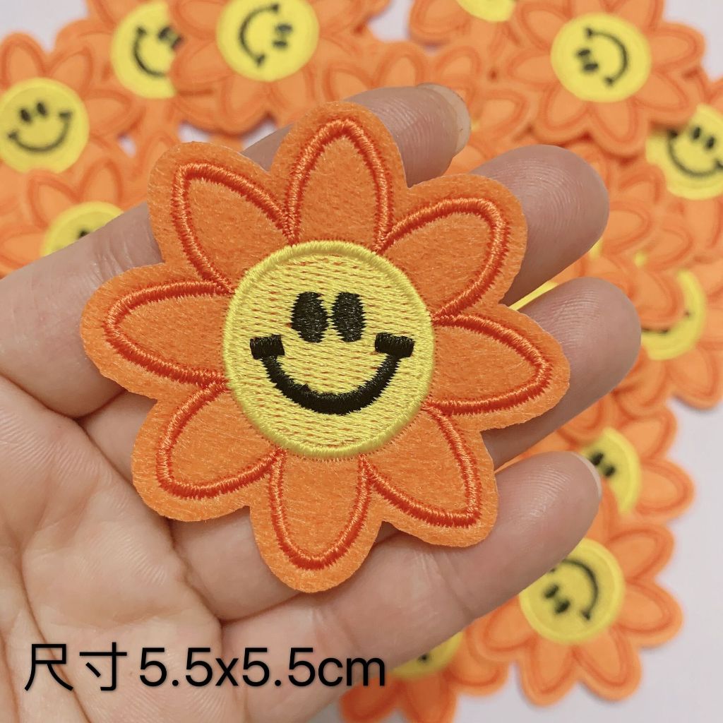 Miếng Dán Ủi Quần Áo diy Hình Bánh Kem / Bướm Thêu Nổi Bật