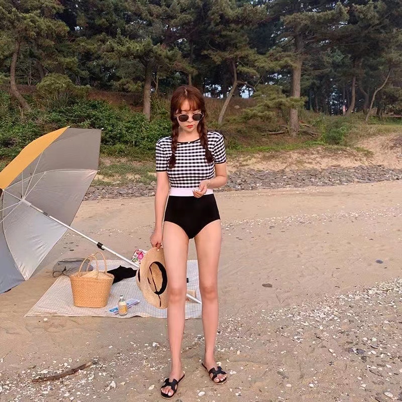 Đồ Bơi Một Mảnh Tay Ngắn Vải Chất Lượng Cao x83 | BigBuy360 - bigbuy360.vn