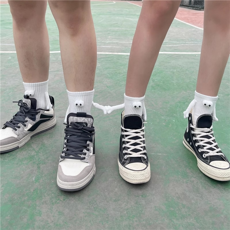 Ice🍓Tất Nam Châm Hình Đôi Mắt Hoạt Hình Xinh Xắn Cho Cặp Đôi