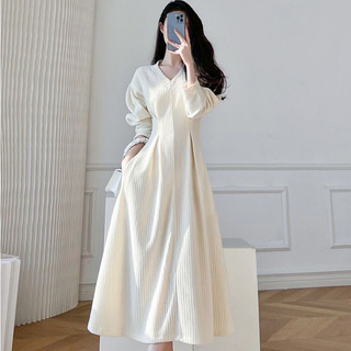 Váy kiểu Pháp cổ chữ V trắng Hepburn dành cho nữ, phong cách mới cho xuân thu, eo thon gọn, khí chất cổ điển, váy dài phong cách nữ thần