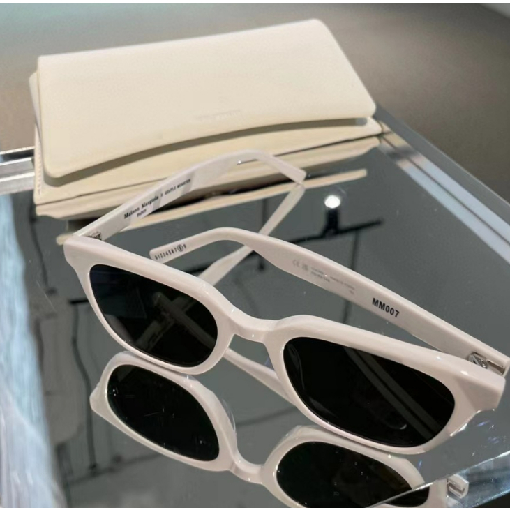 Kính mm007-2023 Mới