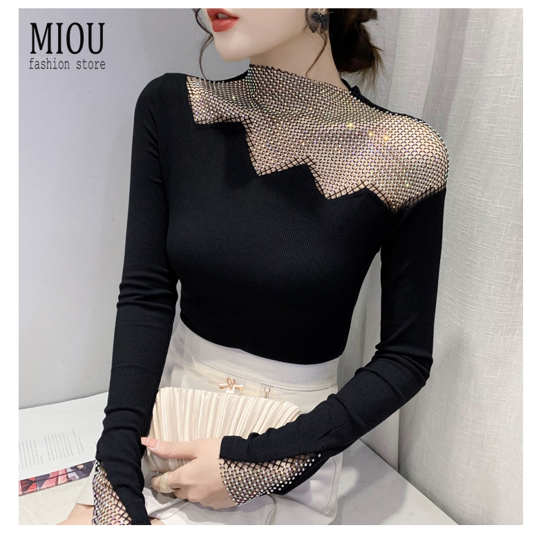 Miou Áo Thun Tay Dài Cổ Cao Khoét Rỗng Đính Kim Cương Màu Đỏ Thời Trang Mùa Đông Mới 2023 Cho Nữ