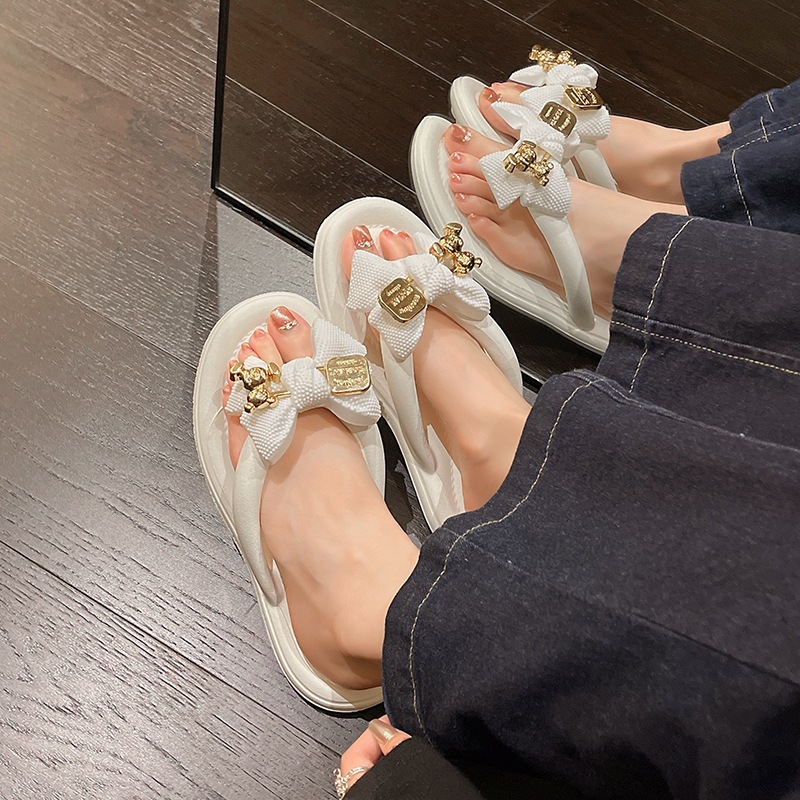 Giày Sandal Bánh Mì Đẹp Thoải Mái Đẹp Mắt Dành Cho Bạn Nữ