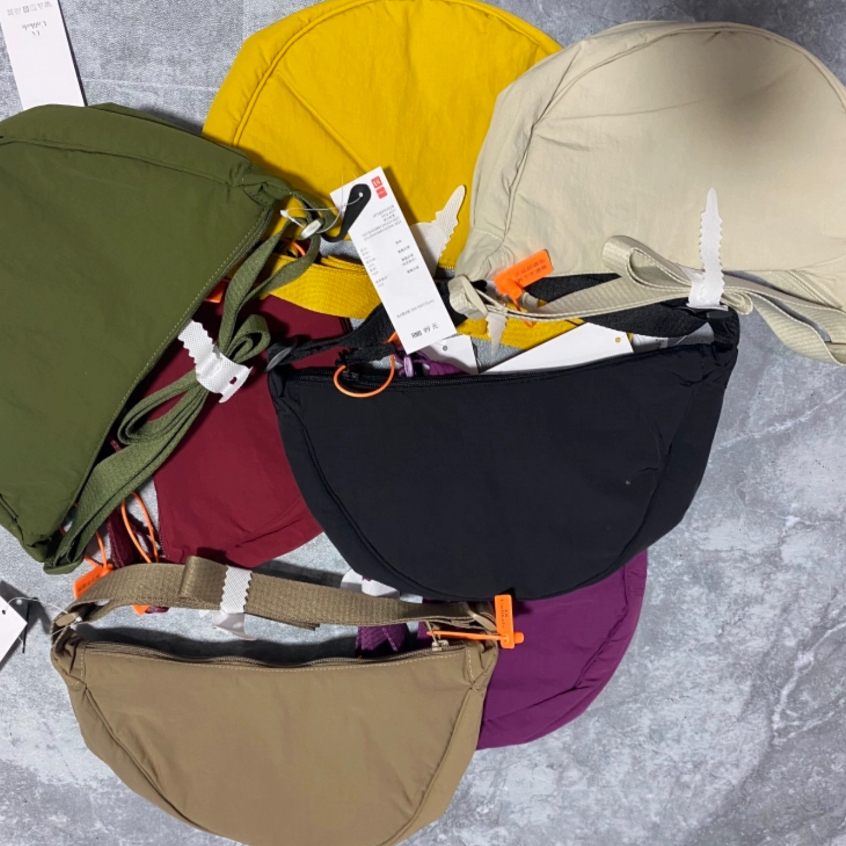 Túi đeo chéo nữ vải canvas Túi đeo chéo nữTúi đeo vai mới của sinh viên Túi bánh bao nylon Túi đeo vai nữ Thời trang túi vải nhỏ