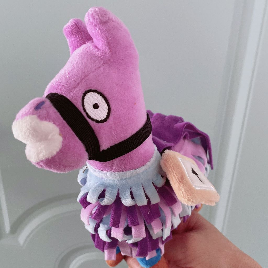 Đồ chơi nhồi bông Hình Lạc Đà alpaca Trong game fortnite 22cm