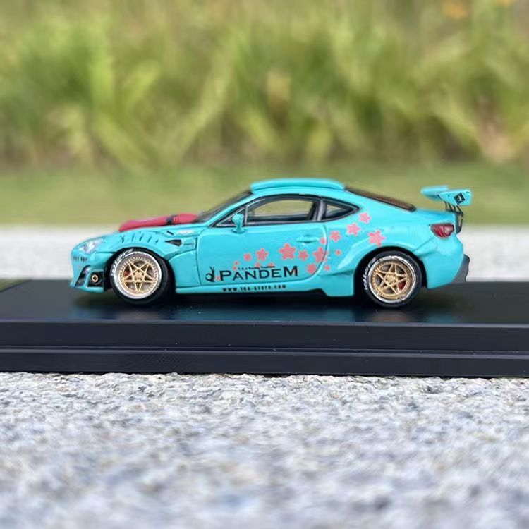 Gumout Mô Hình Xe Hơi toyota 86 458 ferrari 458 4586gt Tỉ Lệ 1 / 64 Bằng Hợp Kim Đẹp Mắt