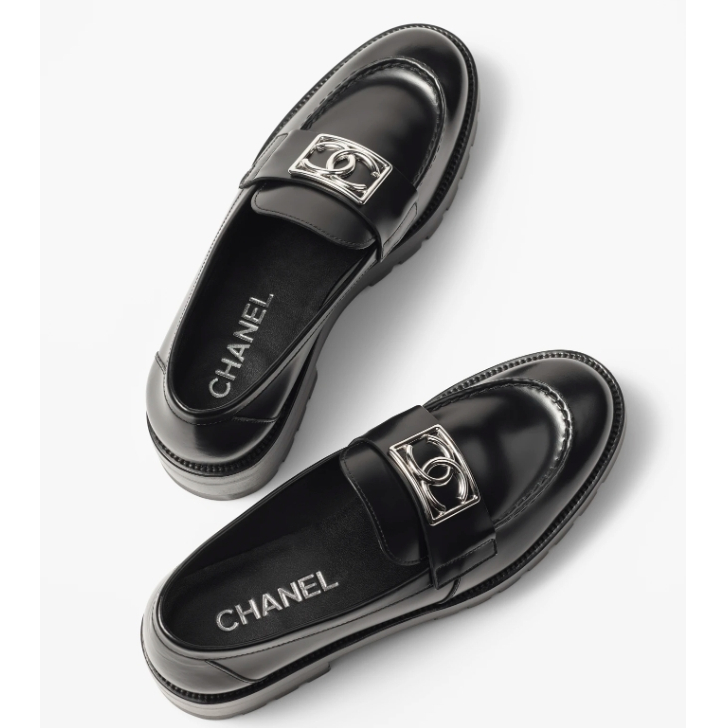 Mocasins Giày Lười Da Bò Màu Đen Phối Kim Loại Cá Tính Cho Nữ