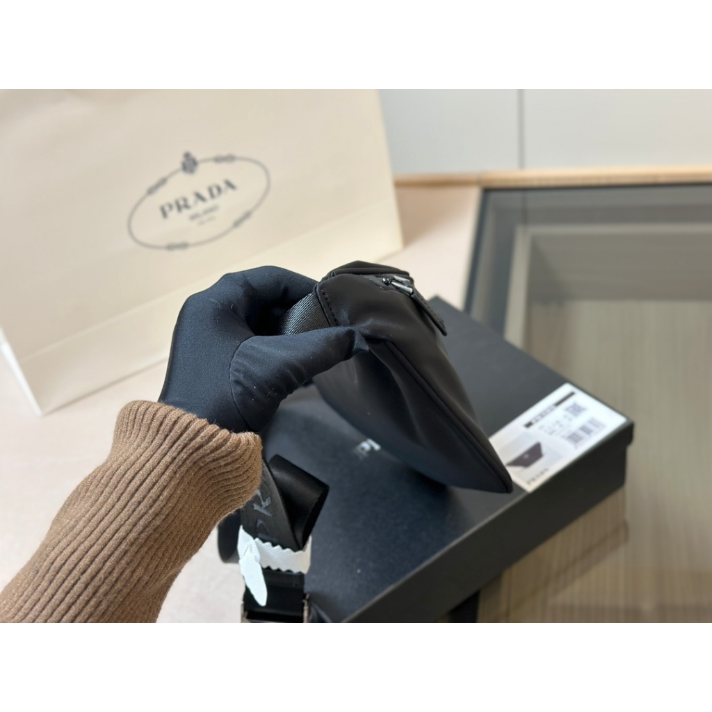 Túi Đeo Chéo prada hobo Phong Cách Mới Đơn Giản Cho Mẹ Và Bé