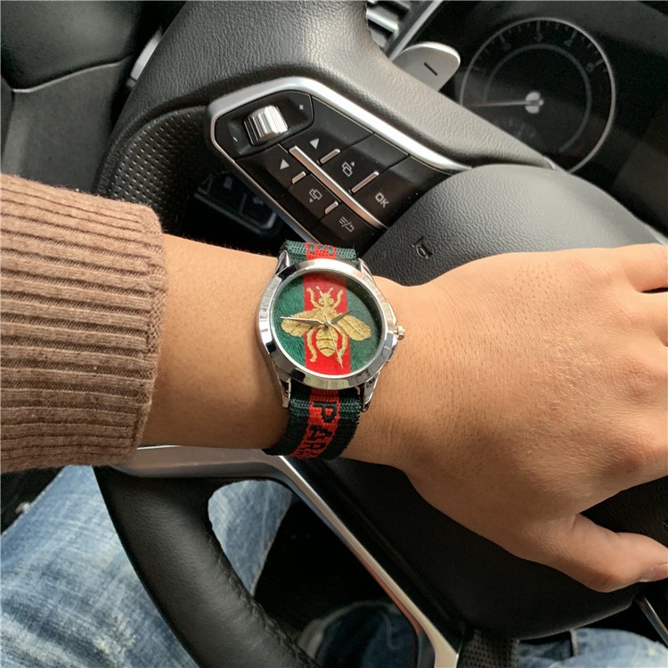 Đồng Hồ quartz Nữ Mặt Con Ong Dây nylon