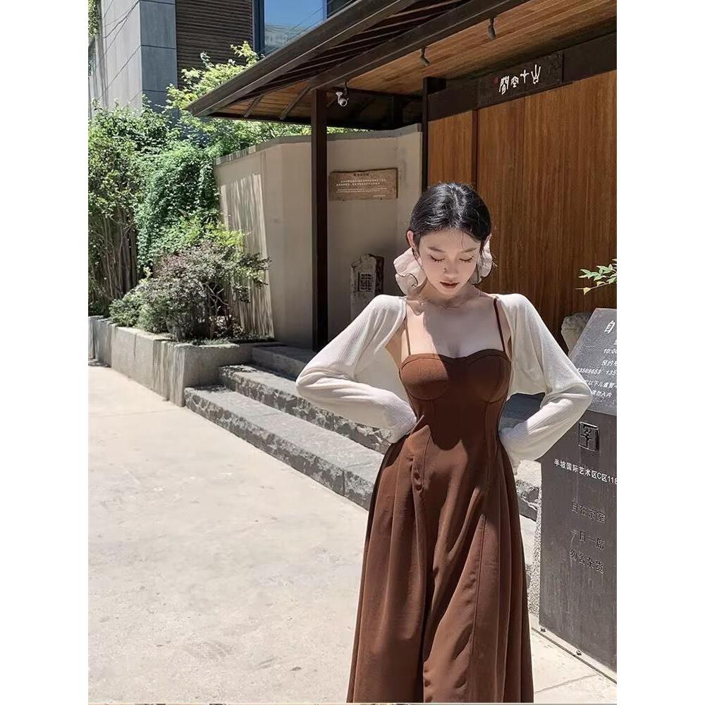 Đầm Hai Dây Váy thắt lưng thời trang retro mới màu nâu Gor03