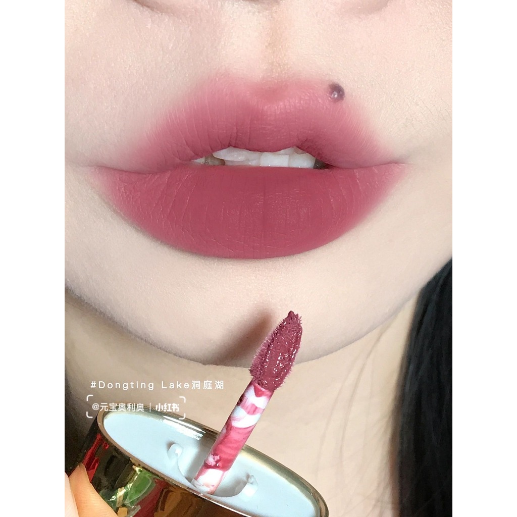 Hết Son Bóng Văn Phòng