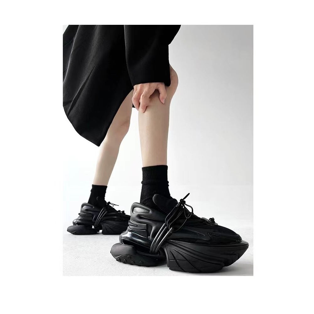 Giày Thể Thao Đế DàY Tăng ChiềU Cao RKC654