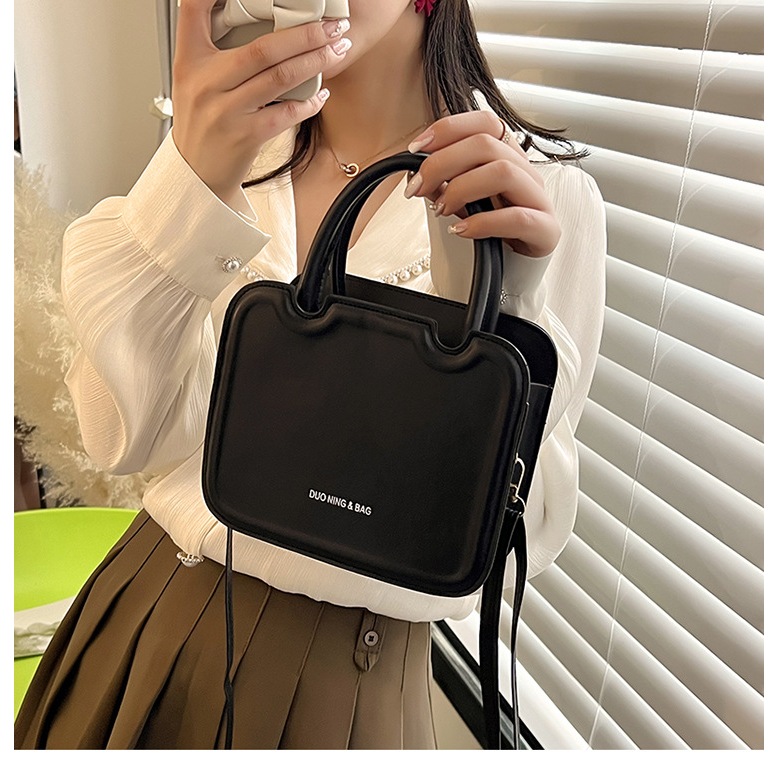 Túi Đeo Chéo Túi Đeo Vai Túi xách Dáng Vuông Nhỏ Phong Cách Âu Mỹ Thời Trang 2023 Cho Nữ
