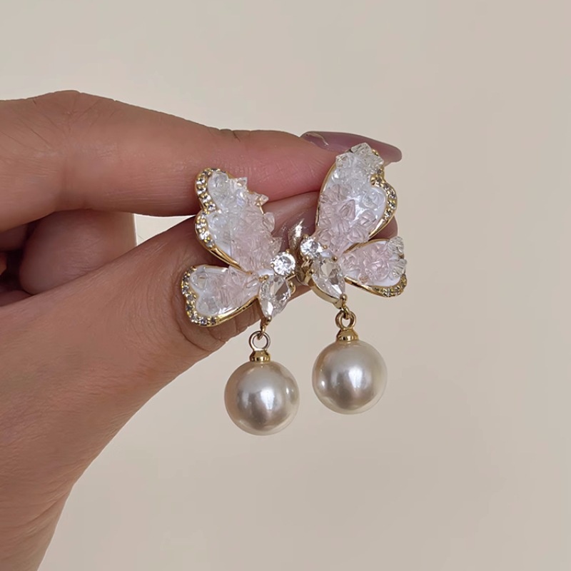 Khuyên Tai Hình Bướm Đính Đá Pha Lê Màu Xanh Dương gradient Cá Tính Đa Năng Dành Cho Bạn Nữ