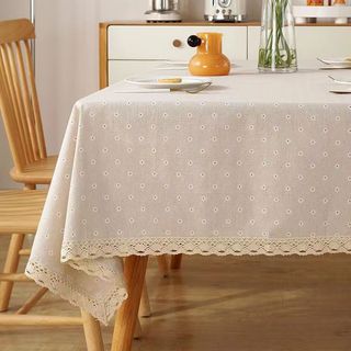 Khăn trải bàn hình chữ nhật vải cotton phối ren và tua rua họa tiết hoa cúc xinh xắn
