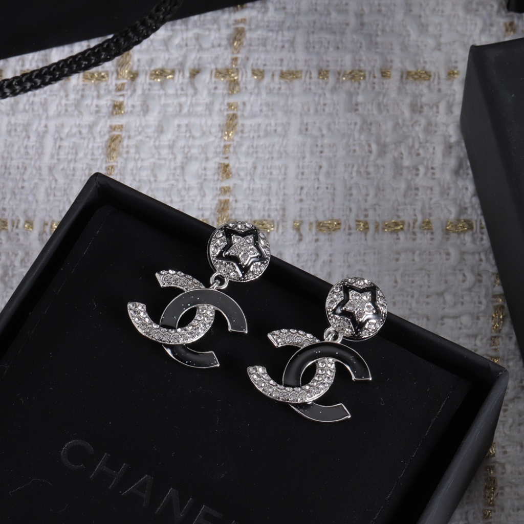 CC bông tai bạc kim cương hoa tai nữ Xuyên