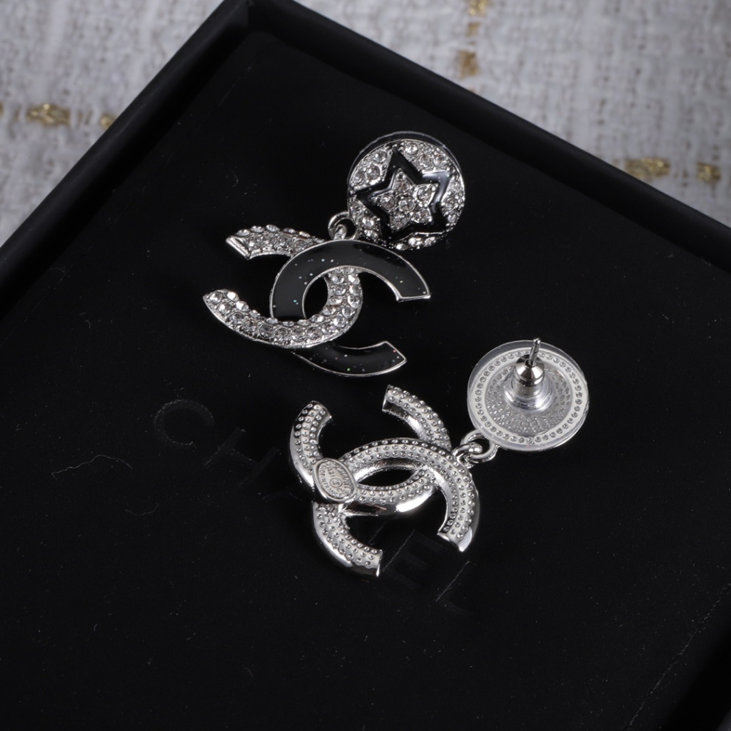 CC bông tai bạc kim cương hoa tai nữ Xuyên